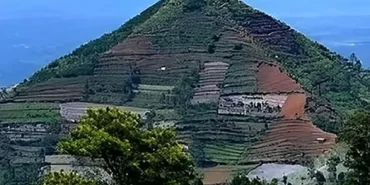 gunung-padang-1399440613