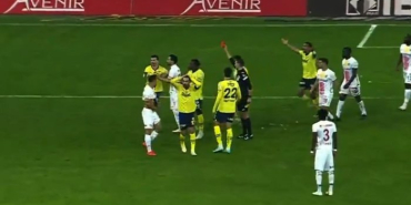 0x0-fenerbahcede-2-isim-galatasaray-derbisinde-yok-1703089064540