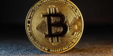 bitcoin-aa-2167608