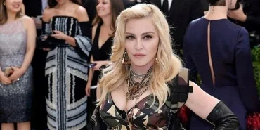 3xkqRfl6PkO00OcZ1M81ZQ