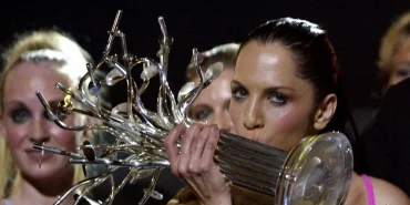 hyLgQnoouEe0-JStK4kxfg