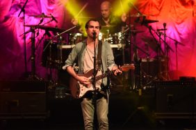 mor-ve-otesi-konseri-unutulacak-gibi-degildi-xjtf