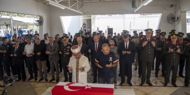 sht-fuat-niyazi-nin-naasi-ortakoy-sehitligi-ne-defnedildi-1-so