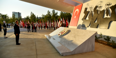 kurucu-cumhurbaskani-denktas-aniti-toren-21-so1