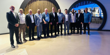 ahmet-aydin-yemekte-plaket--1-