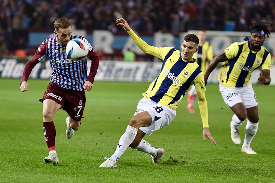 Fenerbahçe, Trabzonspor'u 3-2 yendi - Kıbrıs Gazetesi - Kıbrıs Haber, KKTC Son Dakika ve Gündem Haberleri