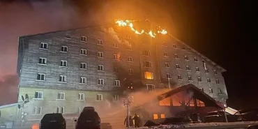 0x0-bolu-yangin-son-dakika-gelismeleri-bolu-kartalkaya-otel-yangini-neden-cikti-yangin-sonduruldu-mu-olu-ve-yarali-1737440400174