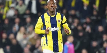 anderson-talisca-fenerbahce-formasiyla-ilk-golunu-atti-17387791716418