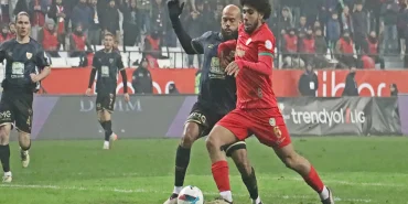 amedsporlu-futbolcu-yohan-cassubienin-kullandigi-otomobille-carpisan-motosikletli-hayatini-kaybetti-0rmy