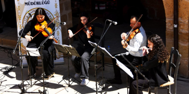 1744875041314KÜLTÜR DAİRESİ SURİÇİ SANAT BULUŞMASI (4)