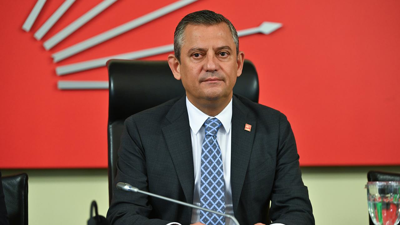 CHP lideri Özel, Dr. Fazıl Küçük’ü andı
