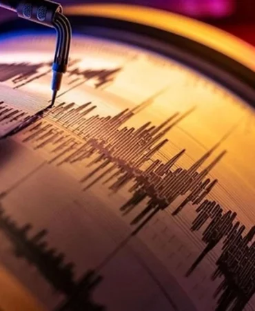 malatyada-korkutan-deprem-clto