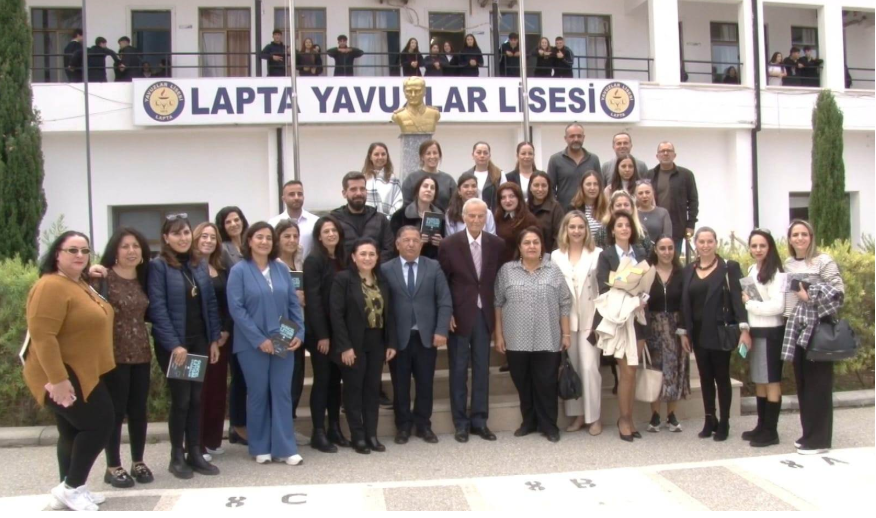 Ediz Hun’dan Lapta Yavuzlar Lisesi’ne Öğretmenler Günü ziyareti