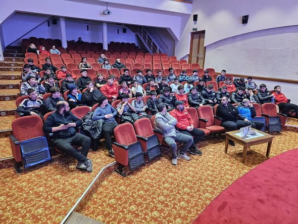 Larnaka Gençler Birliği’nden “Sporda Beslenme” Semineri