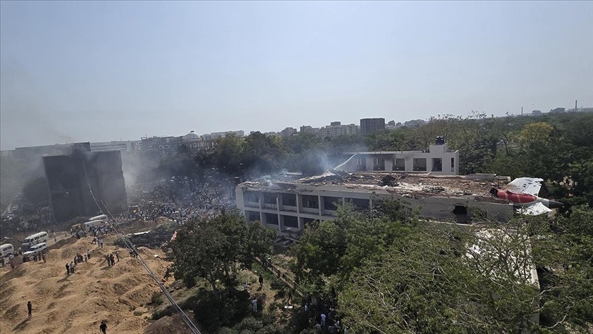 Hindistan’da 260 kişinin öldüğü kazaya dair rapora göre uçakta güvenlik arızaları vardı