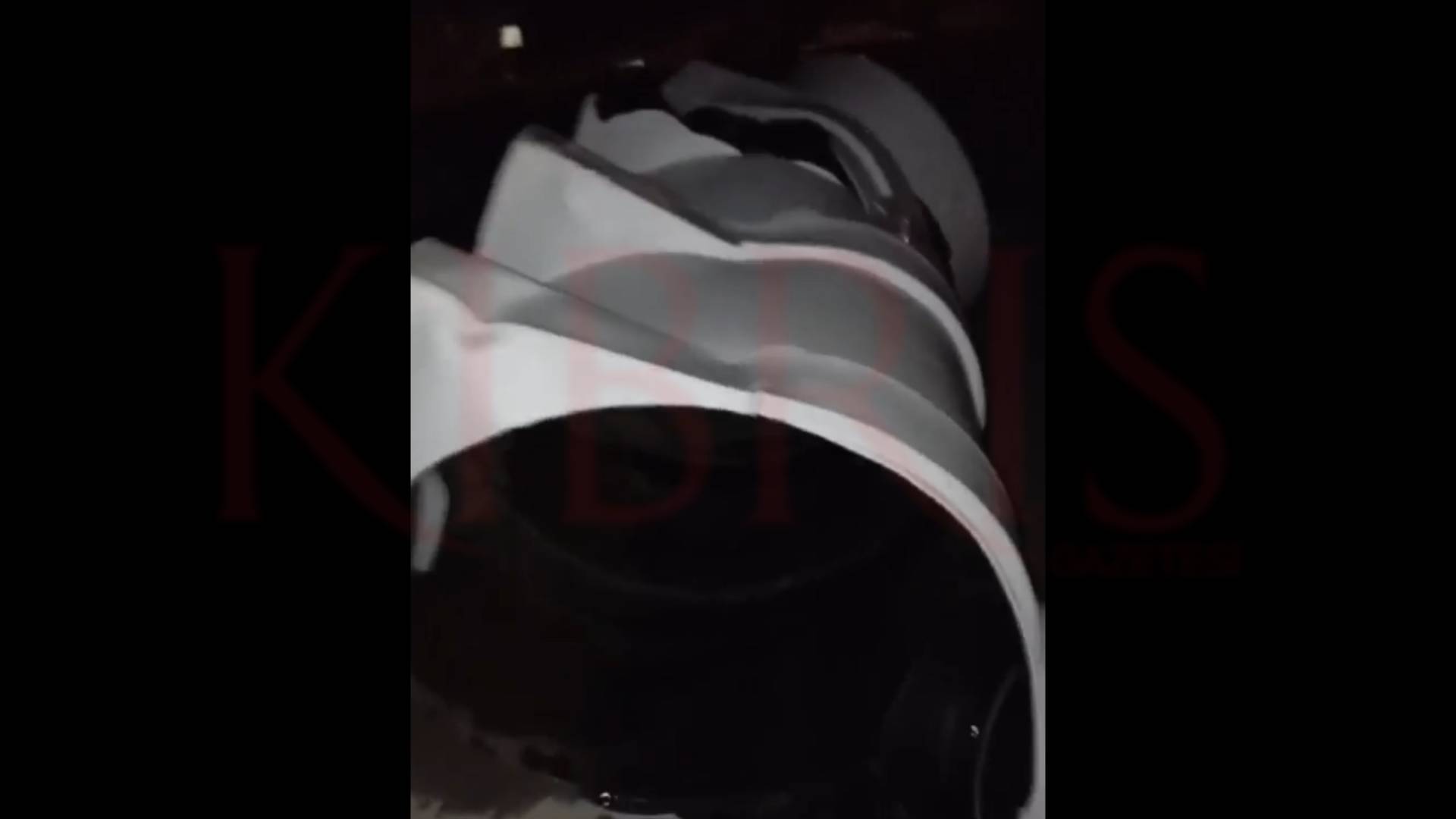 Şiddetli rüzgar 2 tonluk su deposunu uçurdu!