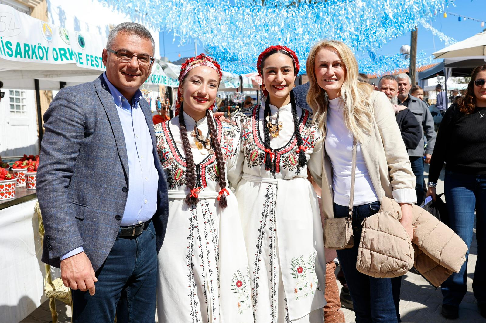Cumhurbaşkanı Erhürman ve eşi Hisarköy Orkide Festivali’ne katıldı