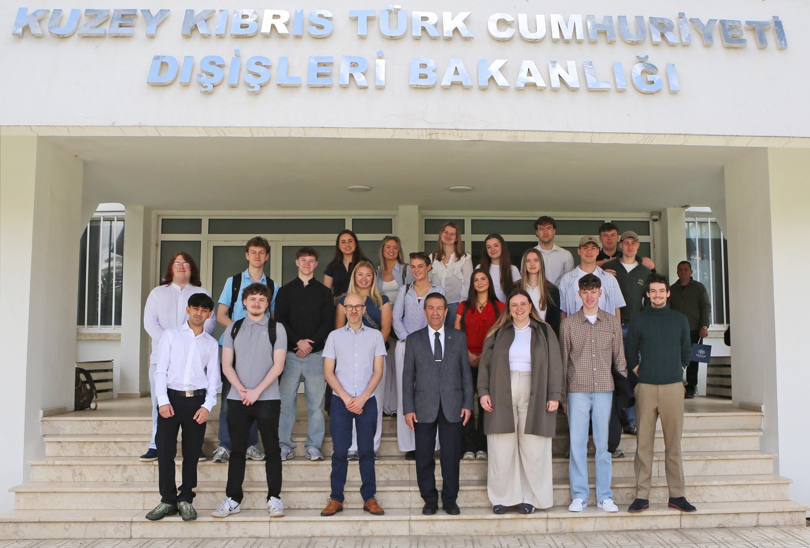 Ertuğruloğlu, Newcastle Üniversitesi öğrencilerini kabul etti