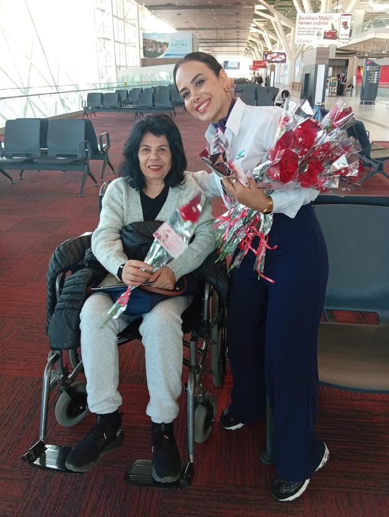 Ercan Havalimanı’nda kadınlar unutulmadı