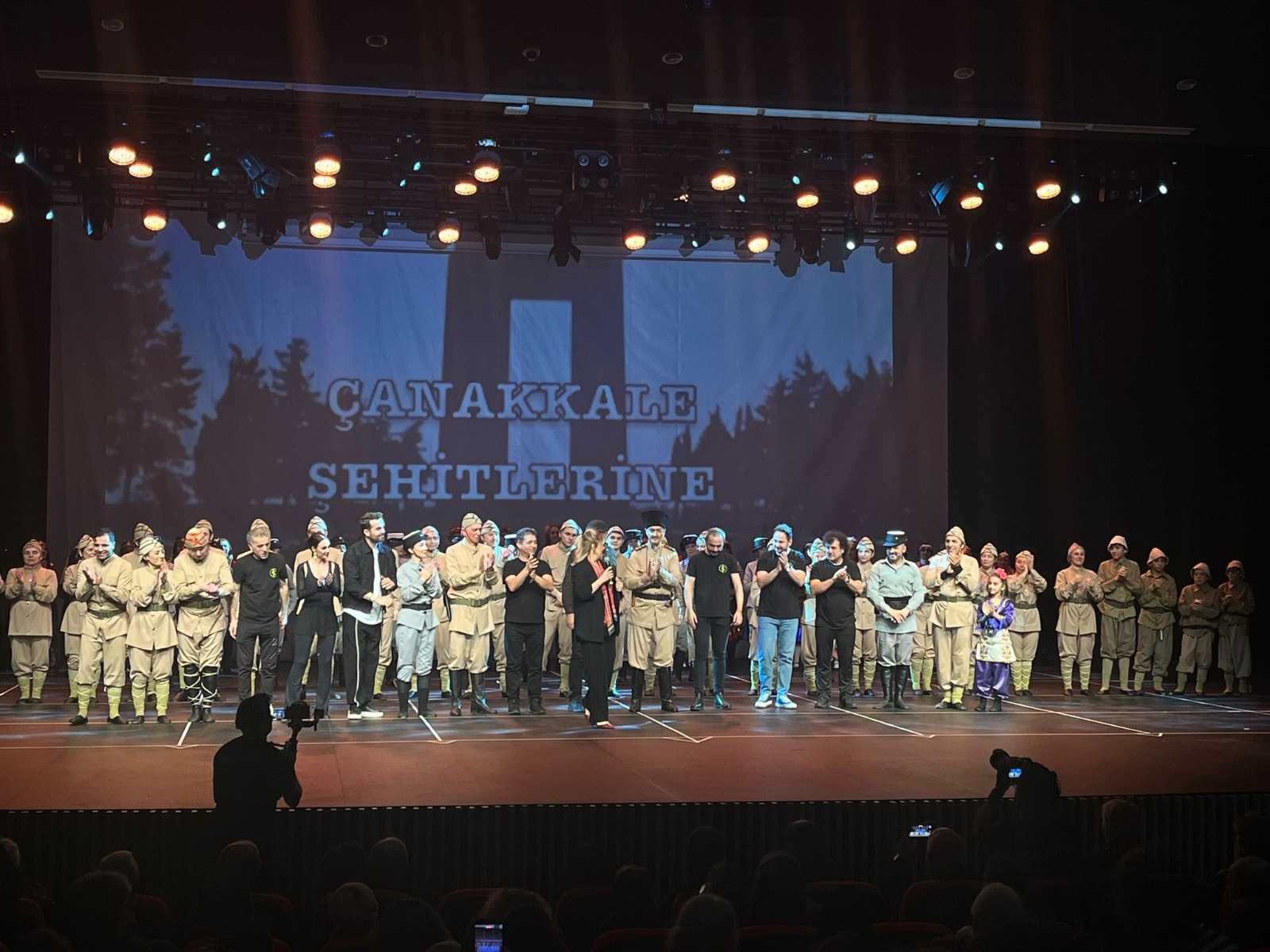 İstanbul Dans Sanat Okulu’nun 72 dakikalık gösterisi büyük ilgi gördü