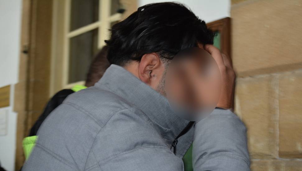 Olmayan arsayı sahte evrakla sattı