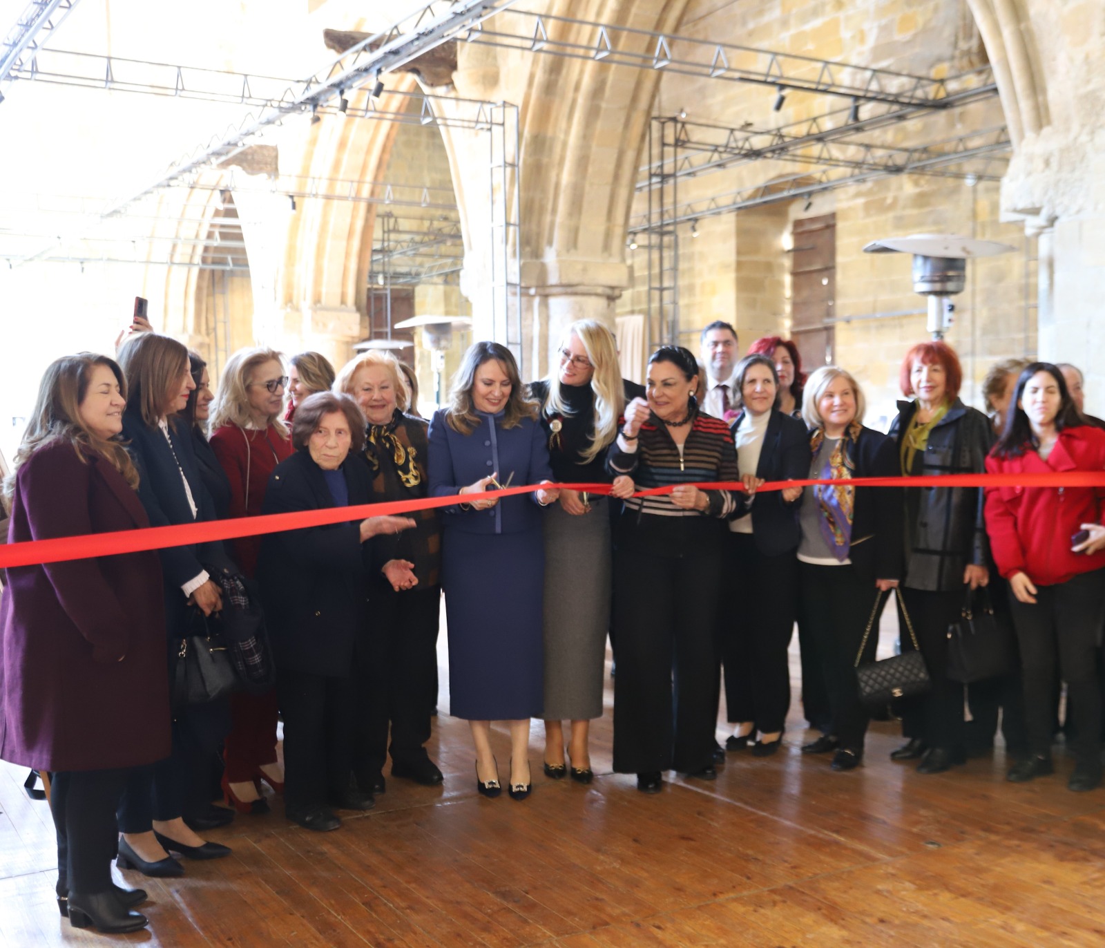 “Cumhuriyetin Hatıra Defteri Kadınlar Sergisi”, Lefkoşa Bedesten’de açıldı