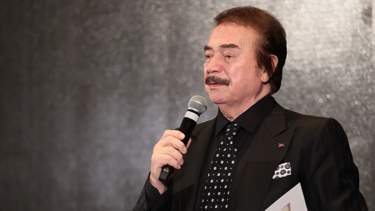 Orhan Gencebay hastaneye kaldırıldı