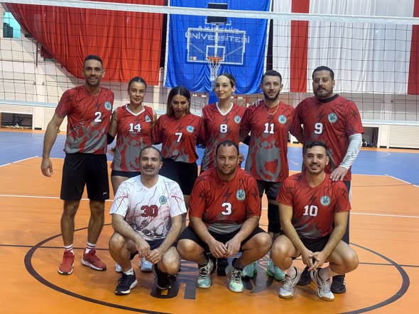 DAÜ Şampiyon Melekler Voleybol Anı Turnuvası’nda heyecan yükseldi