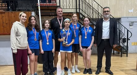 Akademi sporcuları zirveyi çerçeveledi