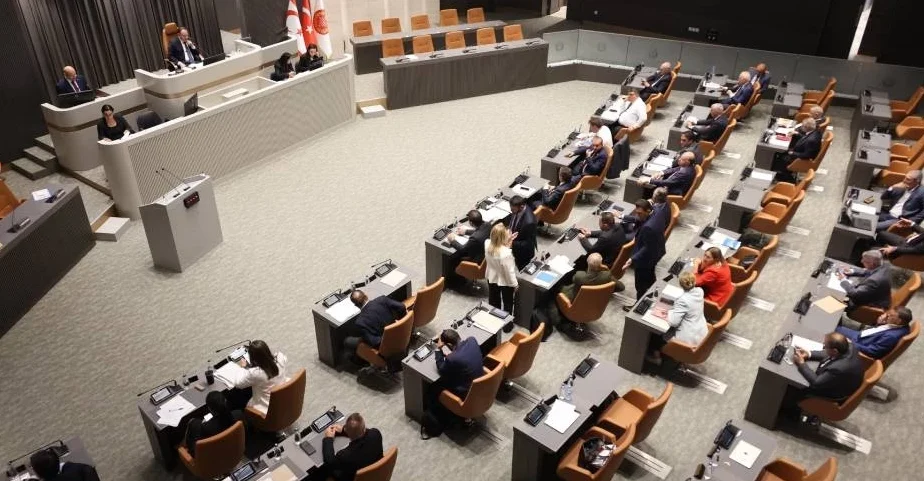 “KKTC Pasaport (Değişiklik) Yasa Tasarısı” ile “Oteller (Değişiklik) Yasa Tasarısı” oy çokluğuyla kabul edildi