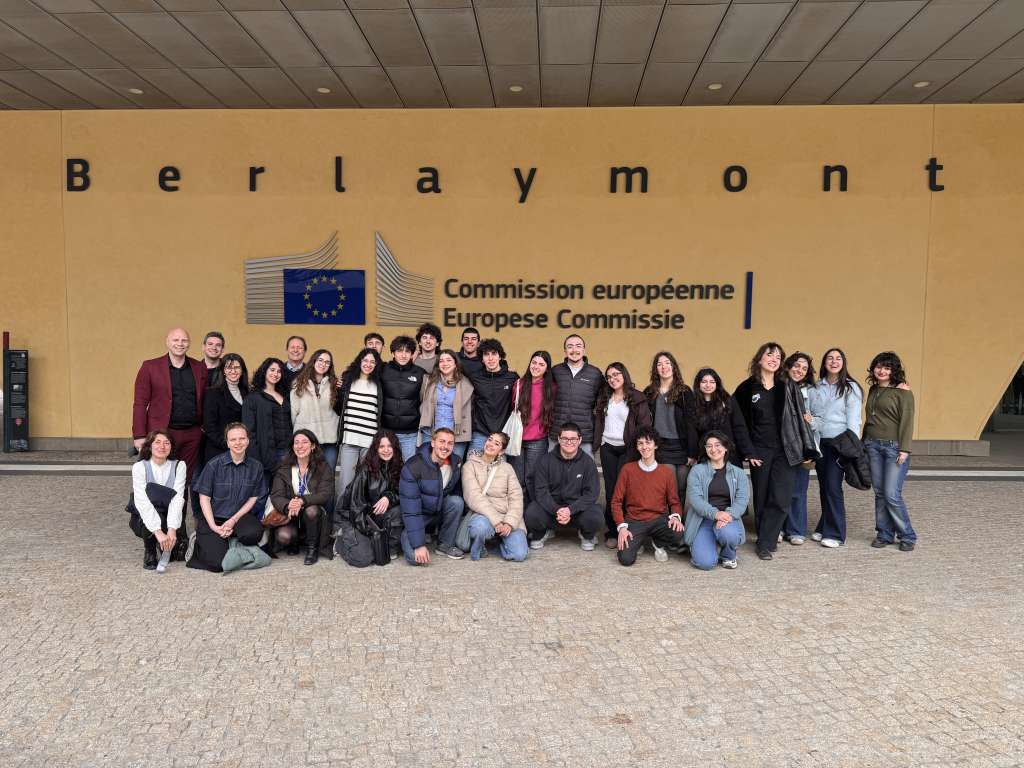 Kıbrıslı Türk ve Rum UWC Bursiyerleri, Brüksel’de incelemelerde bulundu