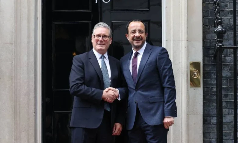 Starmer, Hristodulidis ile telefonda görüştü