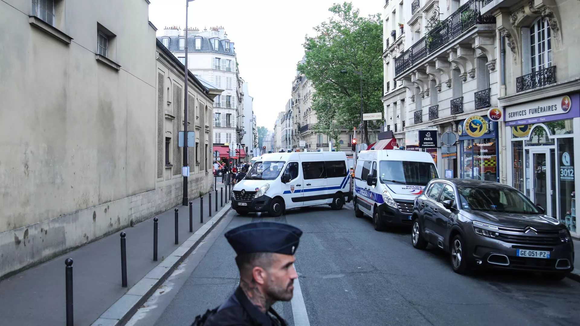 Fransa’da dehşet: Babası 9 yaşındaki çocuğu 2 yıl boyunca minibüste kilitli tuttu