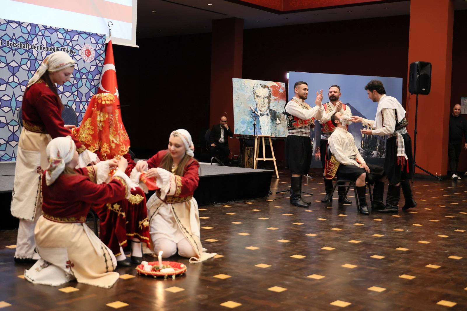 Berlin’de KKTC kültürü tanıtıldı