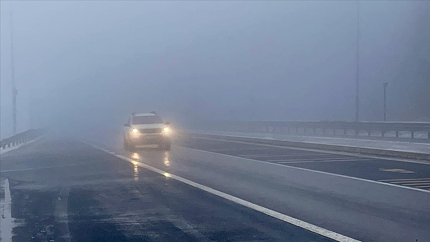 Acapulco Kavşağı ile Beşparmak Bufavento restoran arasında yoğun sis