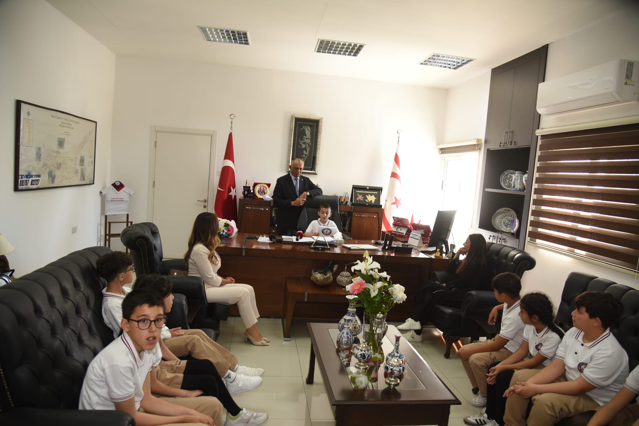 Çavuşoğlu makamını Şht. Yalçın İlkokulu öğrencisi Basmaz’a devretti