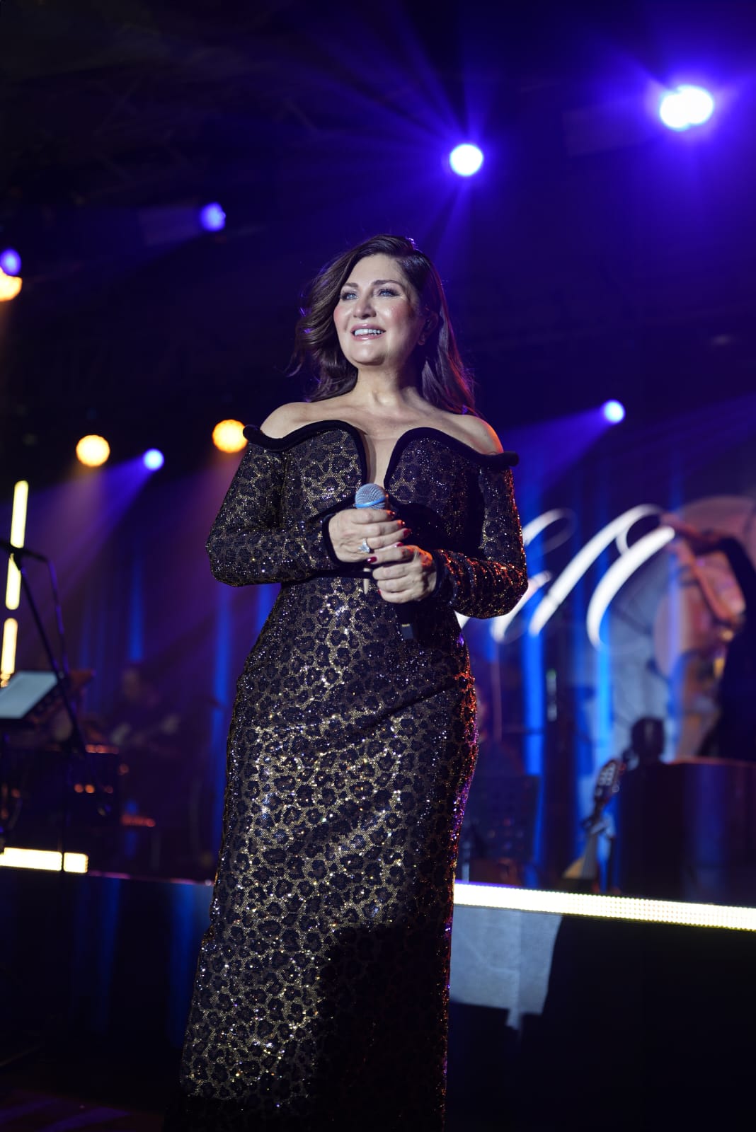 Sibel Can, Les Abmassadeurs’da unutulmaz bir gece yaşattı