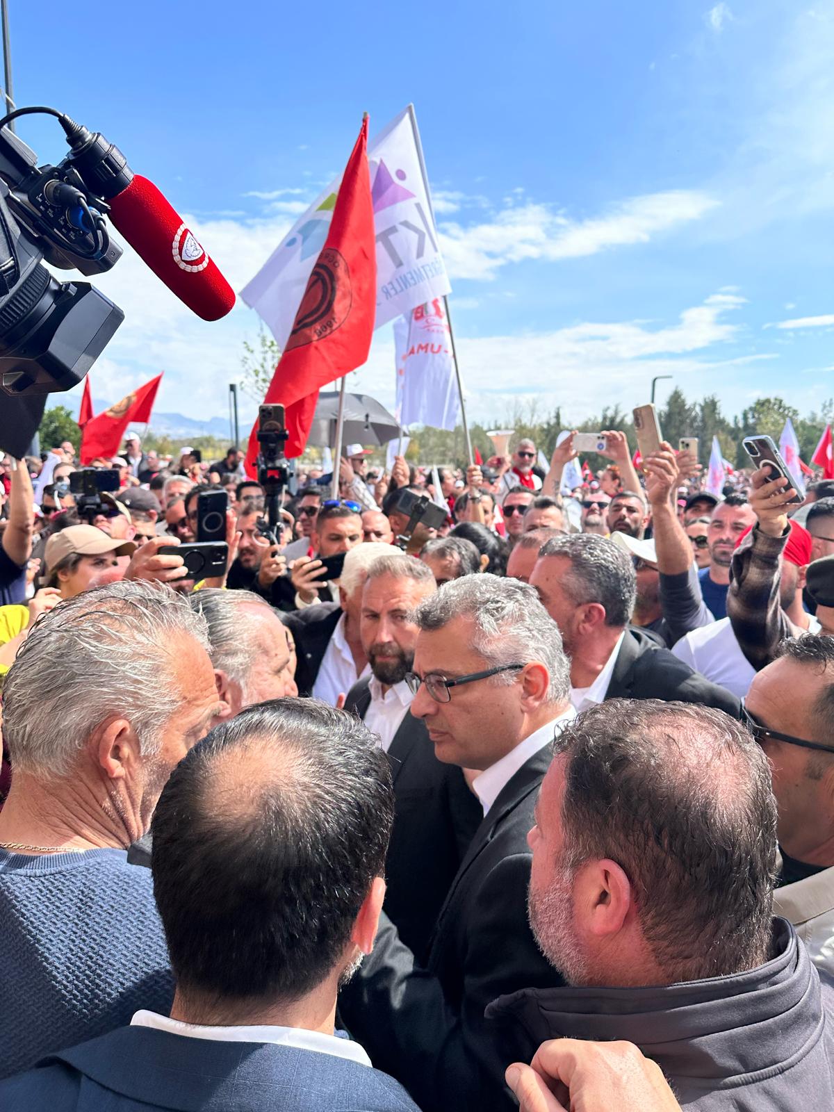 CANLI- Meclis’te bekleyiş sürüyor