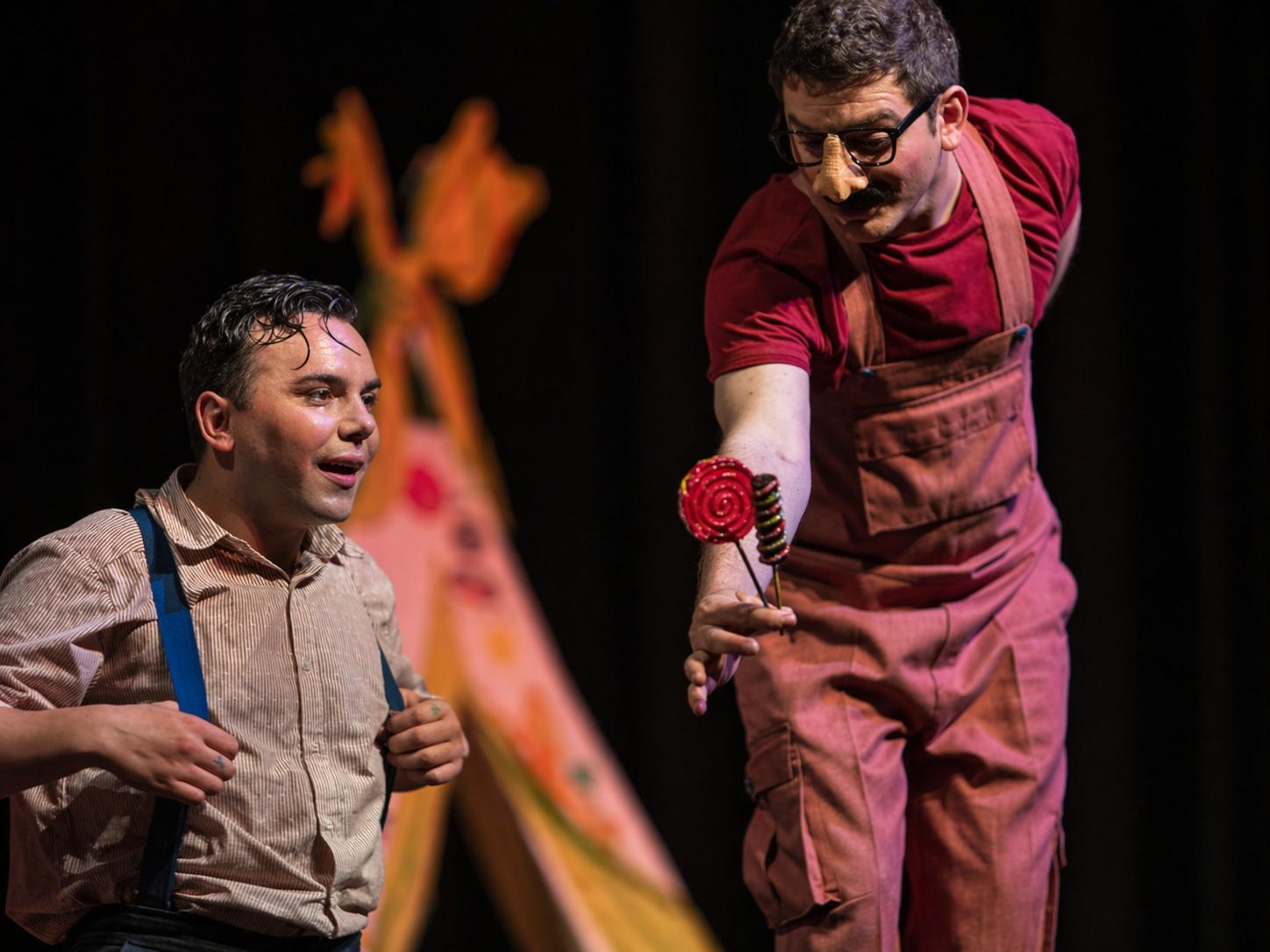 Beşparmaklar Tiyatro Festivali kapsamında “Hayır Hayır Hayır” oyunu minik izleyicilerle buluştu