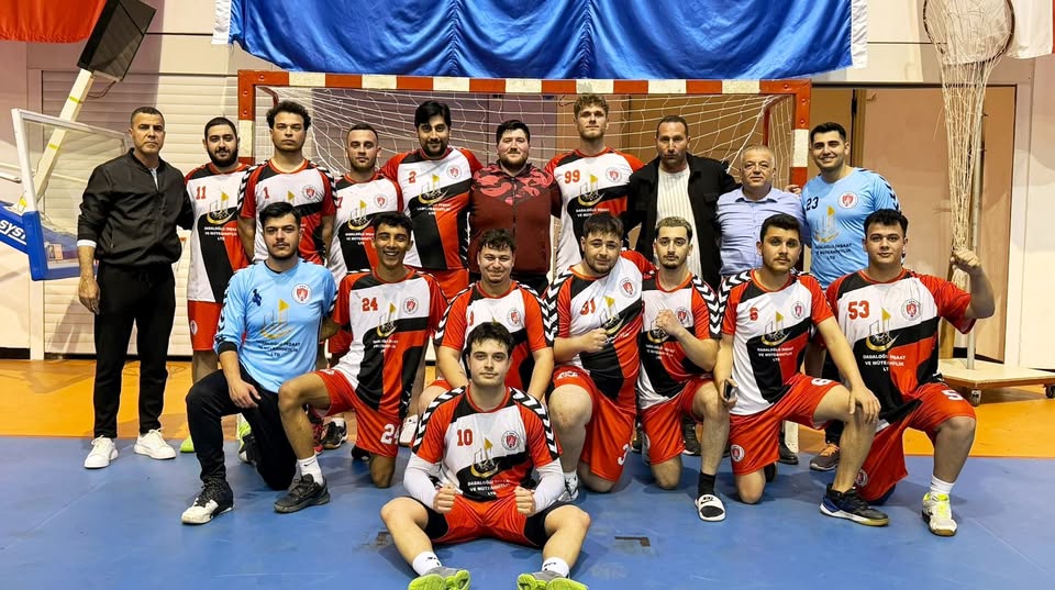 Hentbol Süper Ligi’nde heyecan artıyor