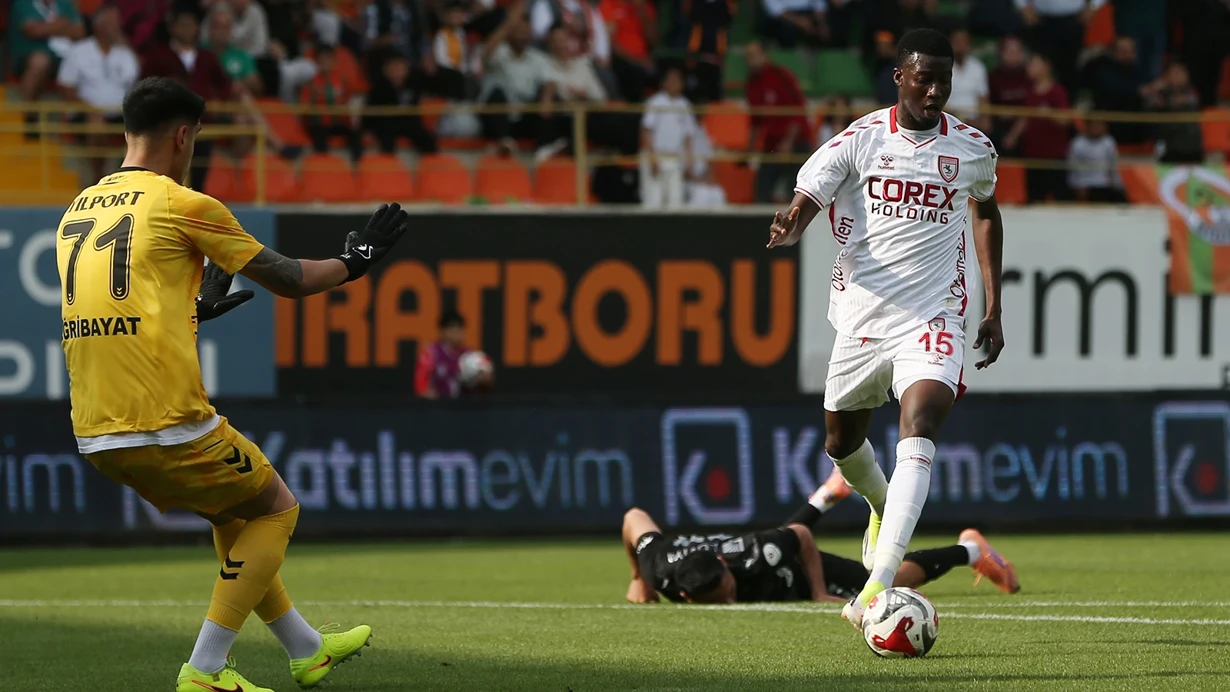 Samsunspor, Alanyaspor’u devirerek galibiyet serisini sürdürdü