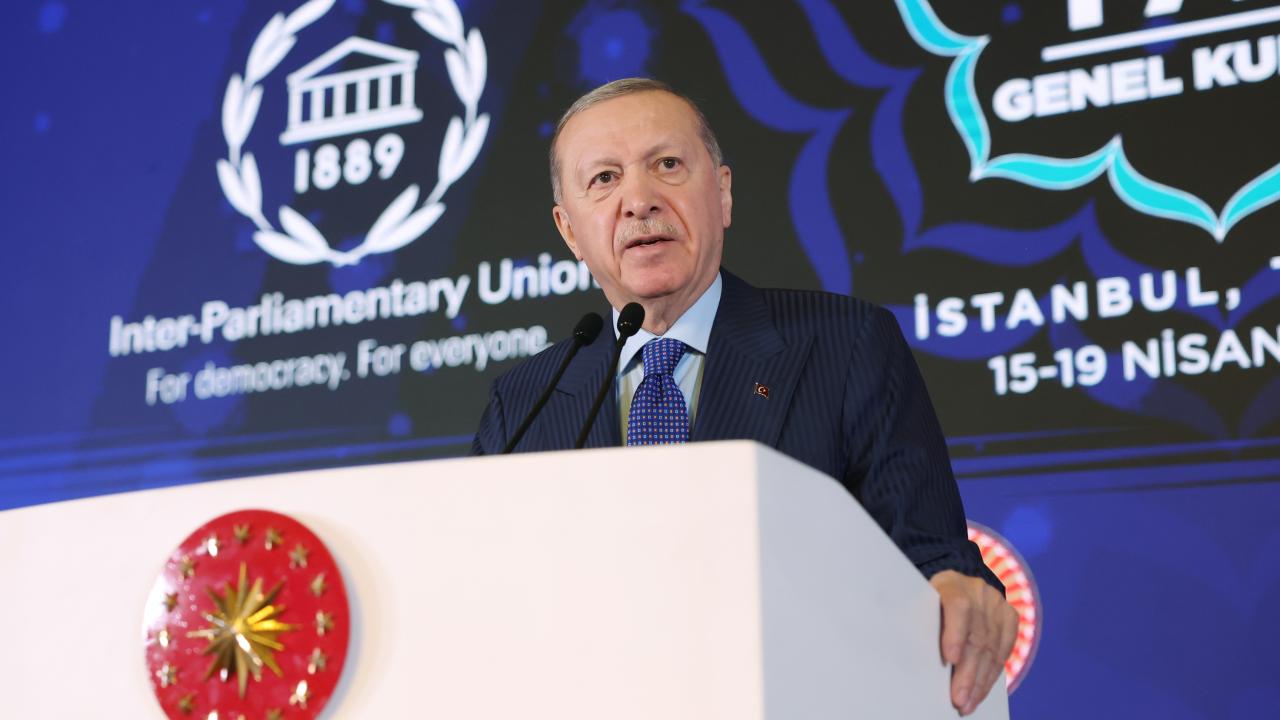 Erdoğan: Kıbrıs Türklerinin maruz bırakıldığı hukuksuz izolasyonun artık sona ermeli