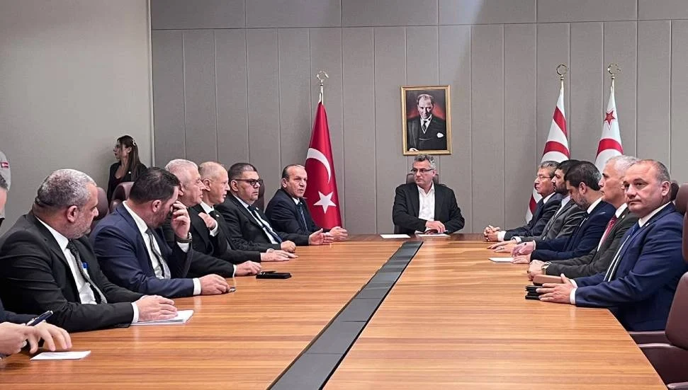 Erhürman, kararnamenin geri çekilmesinin ardından Meclis’e geldi