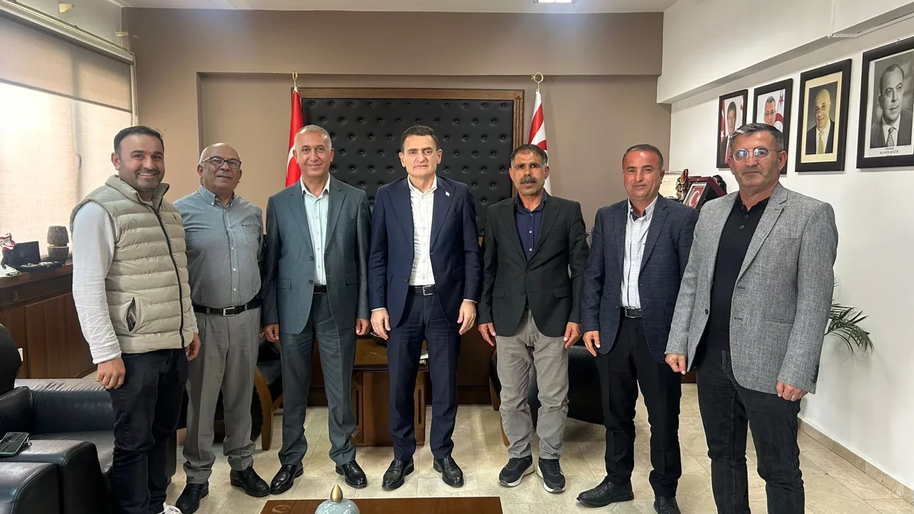 İçişleri Bakanı Oğuz, Alevi Kültür Merkezi heyetini kabul etti