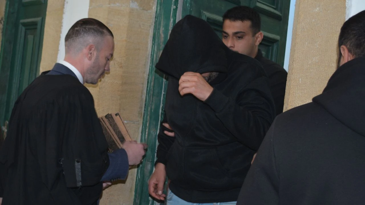 Eski sevgilinin evini basıp şiddet uyguladı: Zanlı cezaevine gönderildi