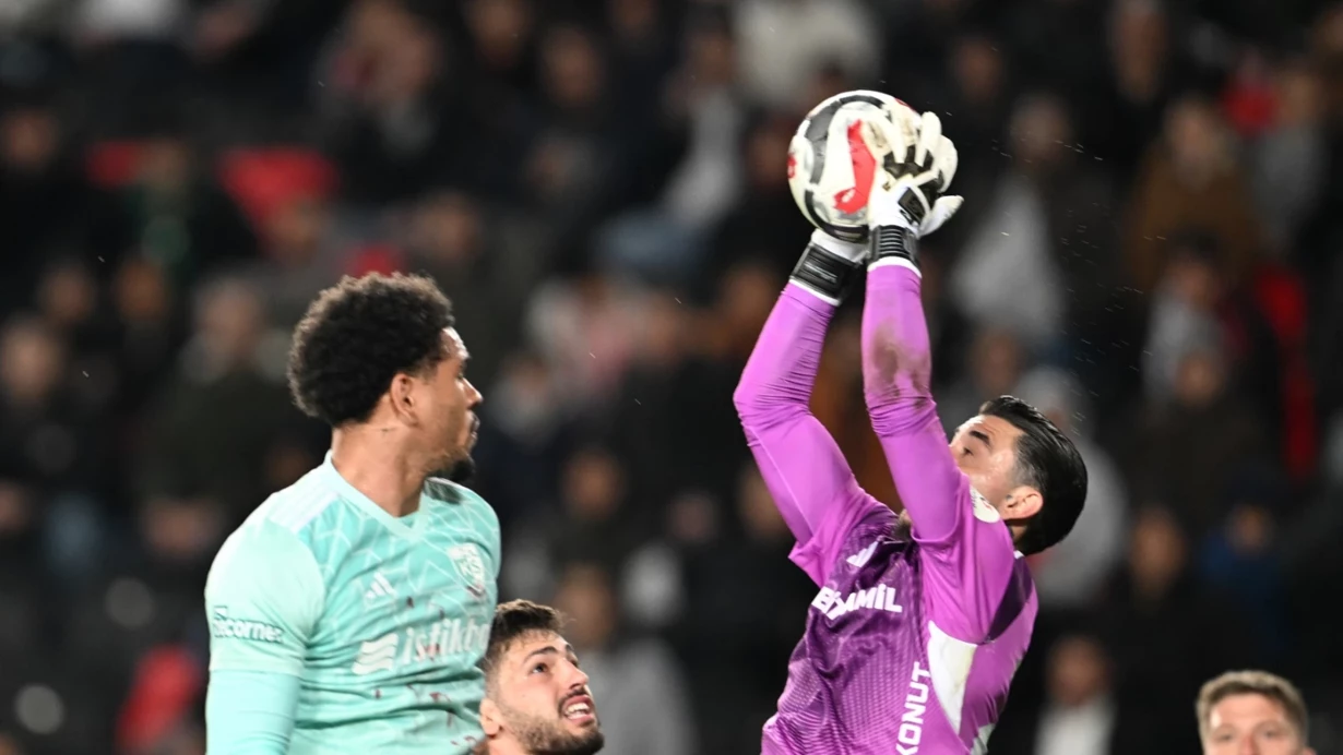 Süper Lig’de 7 takım küme düşme tehlikesi yaşıyor