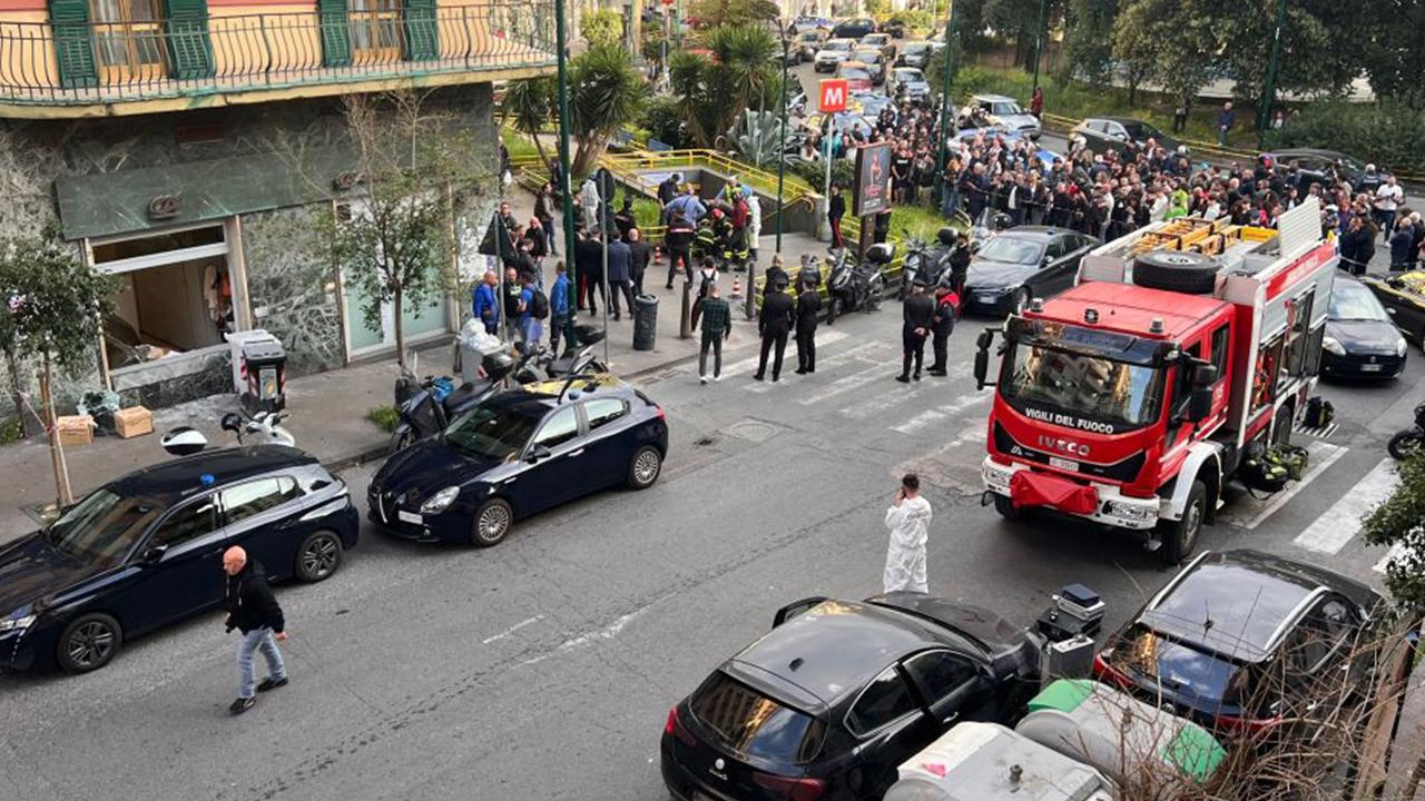 İtalya’da filmleri aratmayan banka soygunu: 25 kişi rehin alındı