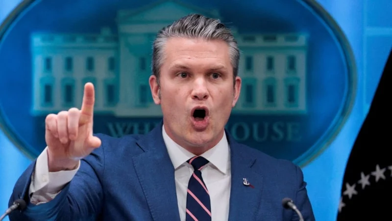 ABD Savaş Bakanı: Bugün İran’a en yoğun hava saldırılarının yapılacağı gün olacak!