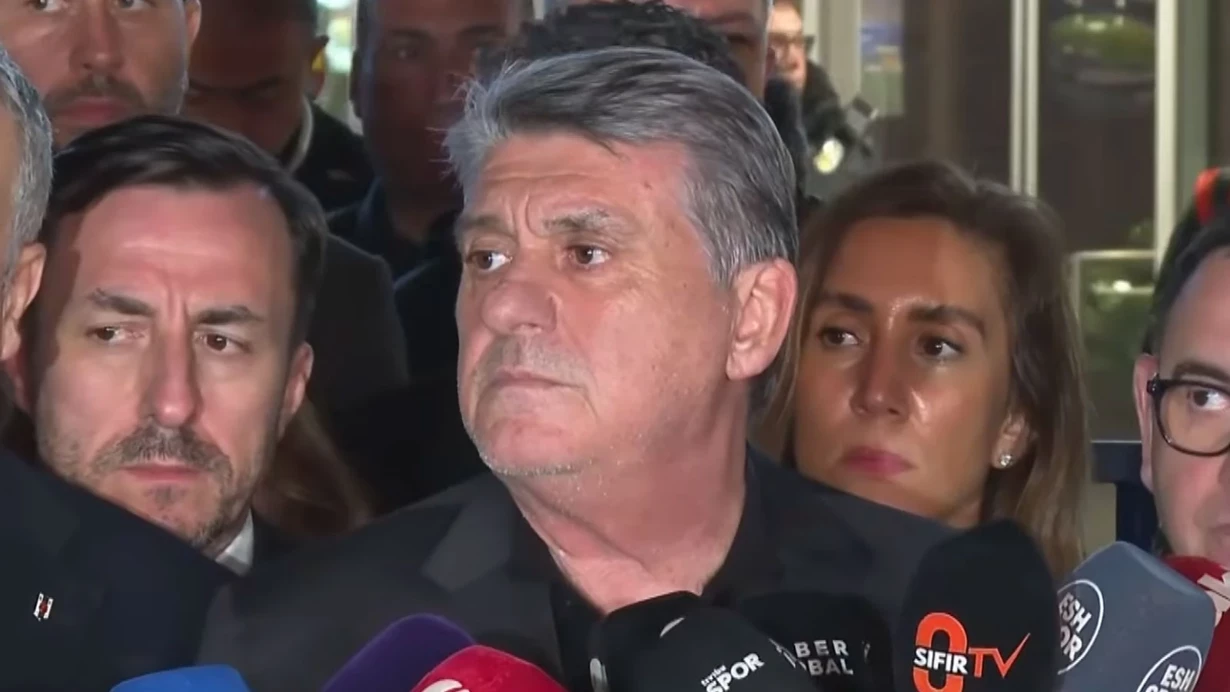 Serdal Adalı isyan etti: Birazcık utanması varsa istifa eder!