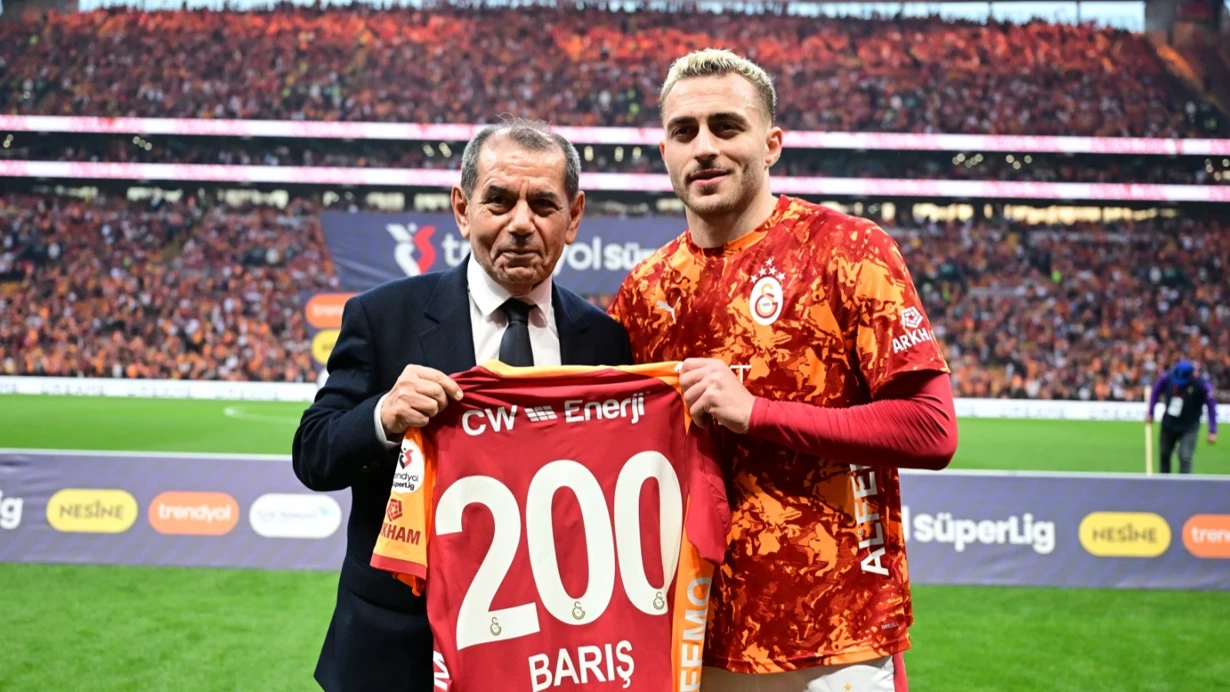 200. maçına çıkan Barış Alper Yılmaz’a plaket verildi